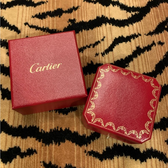 Cartier Classic Trinity Ring - Picture 9 of 13